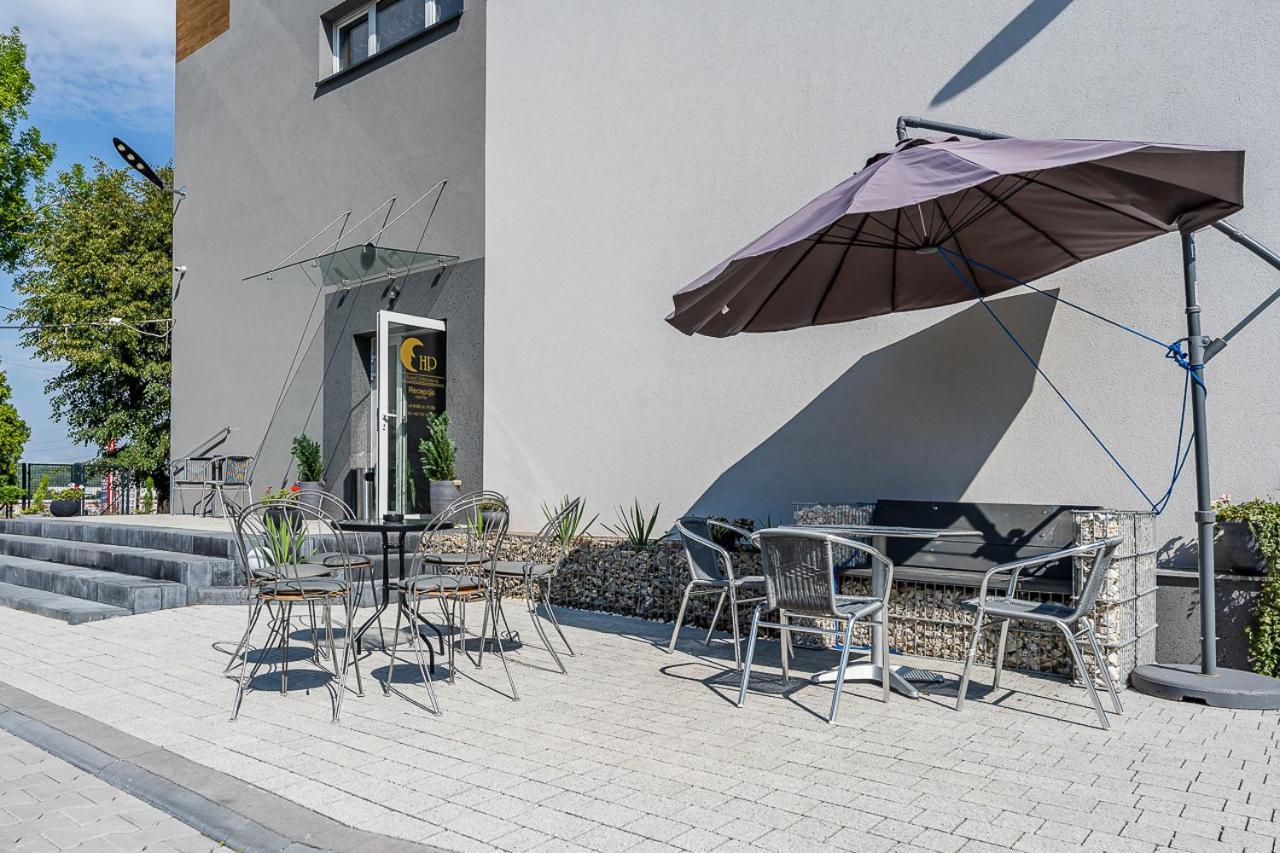 Hostel Polnocna 61 ソスノヴィエツ エクステリア 写真