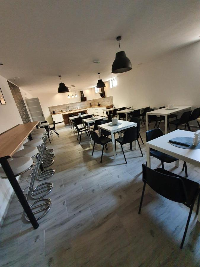 Hostel Polnocna 61 ソスノヴィエツ エクステリア 写真